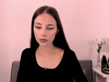 Les performances sexuelles par webcam avec notre dame sensuelle EmilyBelle, viennent d’Europe
