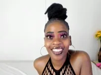 Une belle camgirl exotique