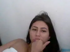 NahomyStone 0