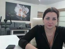 La cam lady européenne HotAmanda lors de 1 de ses émissions de webcam